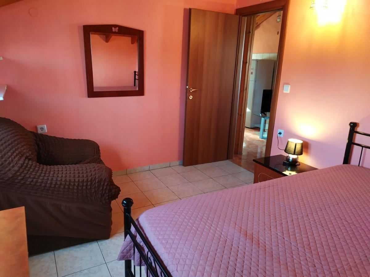Noufara Apartments Néa Meságkala Quarto foto