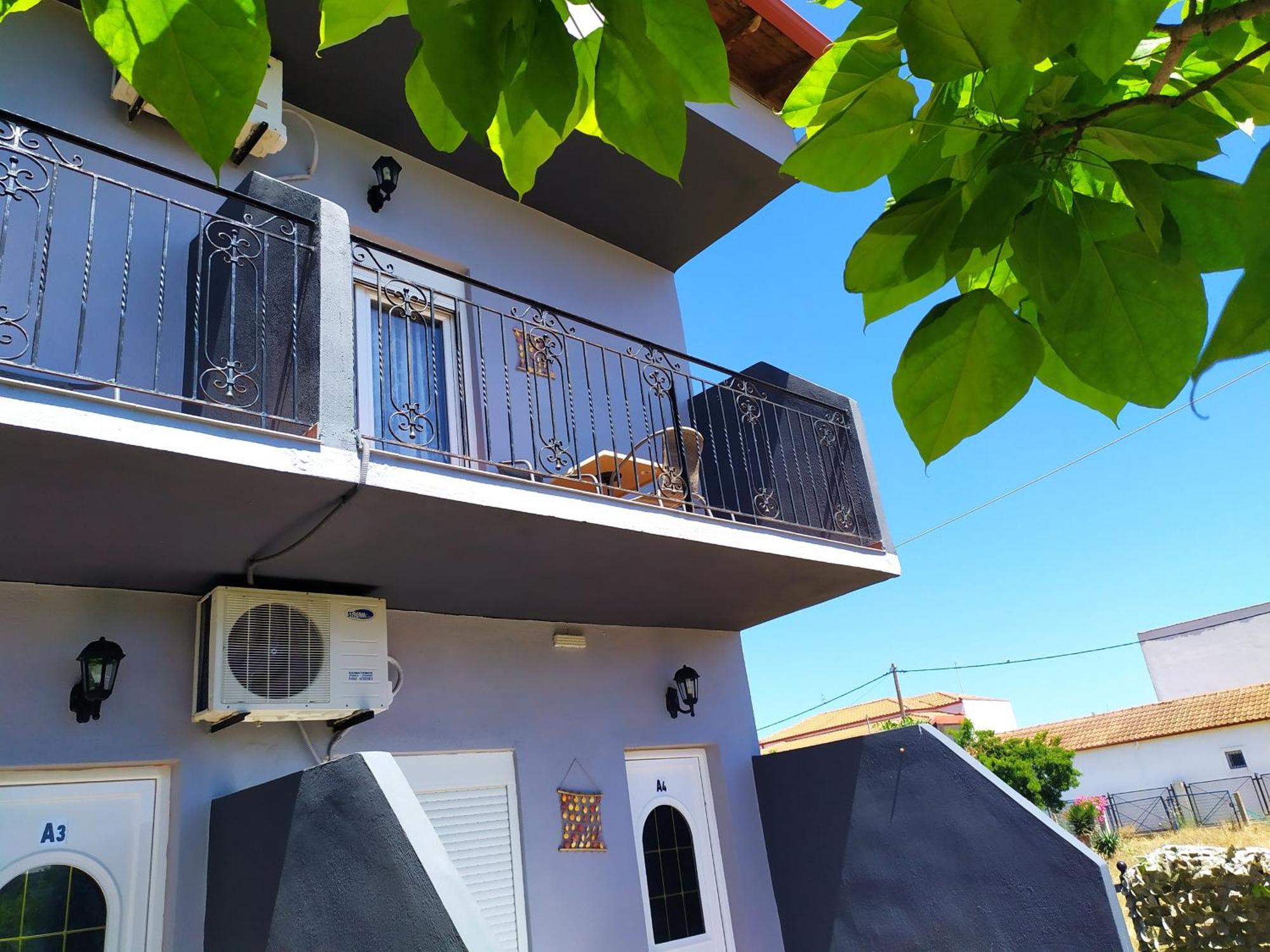 Noufara Apartments Néa Meságkala Quarto foto